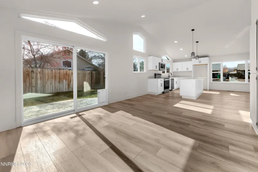 968 Railborne, Sparks, Nevada 89434, 3 Bedrooms Bedrooms, ,2 BathroomsBathrooms,Residential,Residential,Railborne,260000972