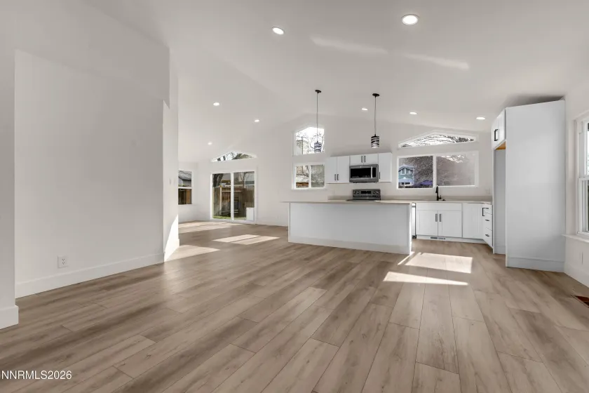 968 Railborne, Sparks, Nevada 89434, 3 Bedrooms Bedrooms, ,2 BathroomsBathrooms,Residential,Residential,Railborne,260000972