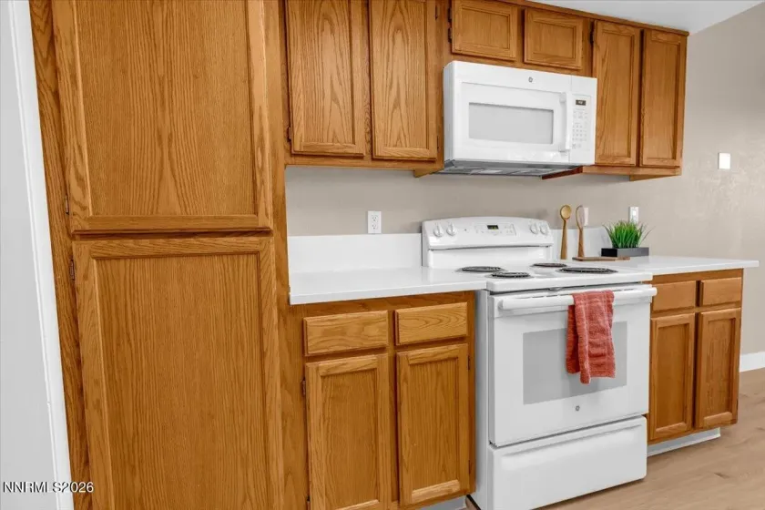 1658 Bluehaven, Sparks, Nevada 89434, 3 Bedrooms Bedrooms, ,2 BathroomsBathrooms,Residential,Residential,Bluehaven,260000974