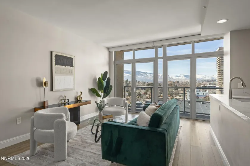 50 Sierra, Reno, Nevada 89501, 2 Bedrooms Bedrooms, ,2 BathroomsBathrooms,Residential,Residential,Sierra,260000981