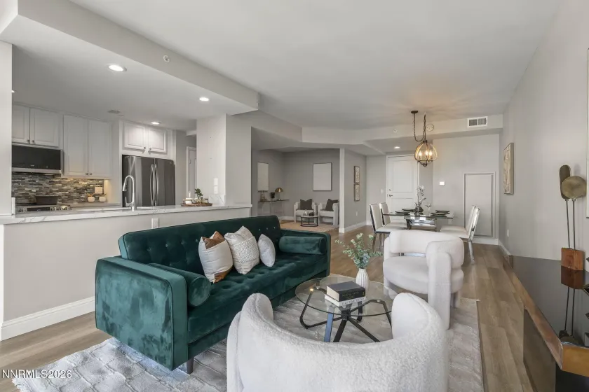 50 Sierra, Reno, Nevada 89501, 2 Bedrooms Bedrooms, ,2 BathroomsBathrooms,Residential,Residential,Sierra,260000981