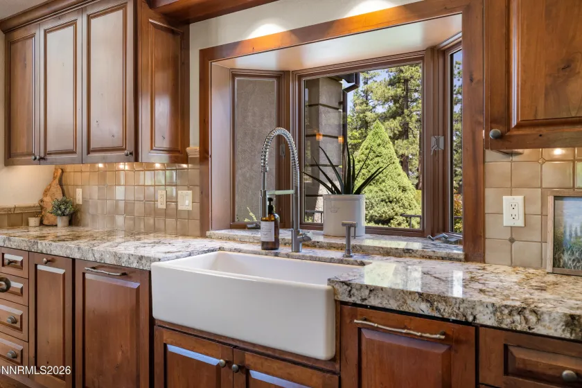 102 Willis, Reno, Nevada 89511, 4 Bedrooms Bedrooms, ,4 BathroomsBathrooms,Residential,Residential,Willis,260000984