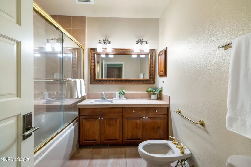 102 Willis, Reno, Nevada 89511, 4 Bedrooms Bedrooms, ,4 BathroomsBathrooms,Residential,Residential,Willis,260000984