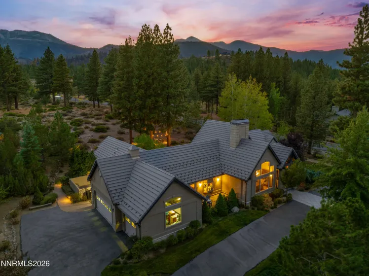 102 Willis, Reno, Nevada 89511, 4 Bedrooms Bedrooms, ,4 BathroomsBathrooms,Residential,Residential,Willis,260000984