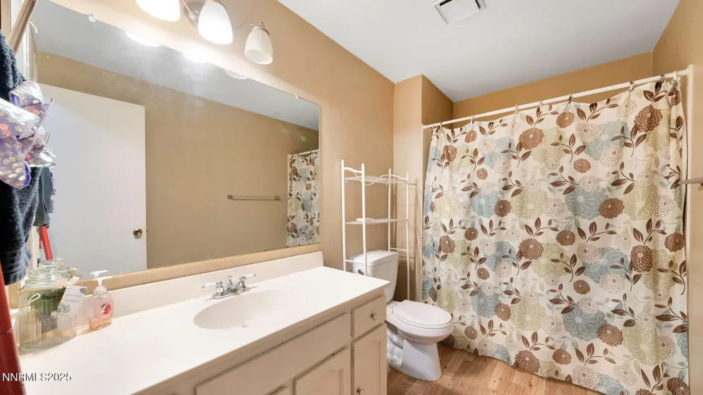 7640 Bluestone, Reno, Nevada 89511, 3 Bedrooms Bedrooms, ,3 BathroomsBathrooms,Residential,Residential,Bluestone,250059320