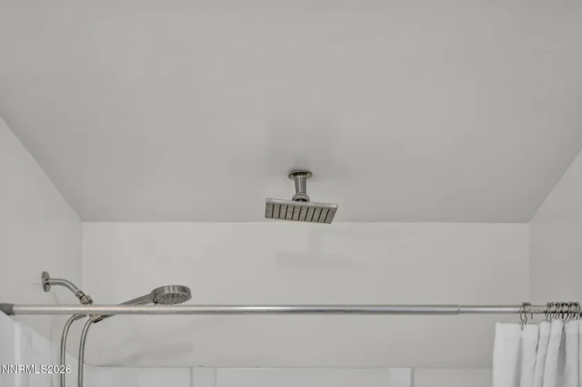 7575 Halifax, Reno, Nevada 89506, 3 Bedrooms Bedrooms, ,2 BathroomsBathrooms,Residential,Residential,Halifax,260000986