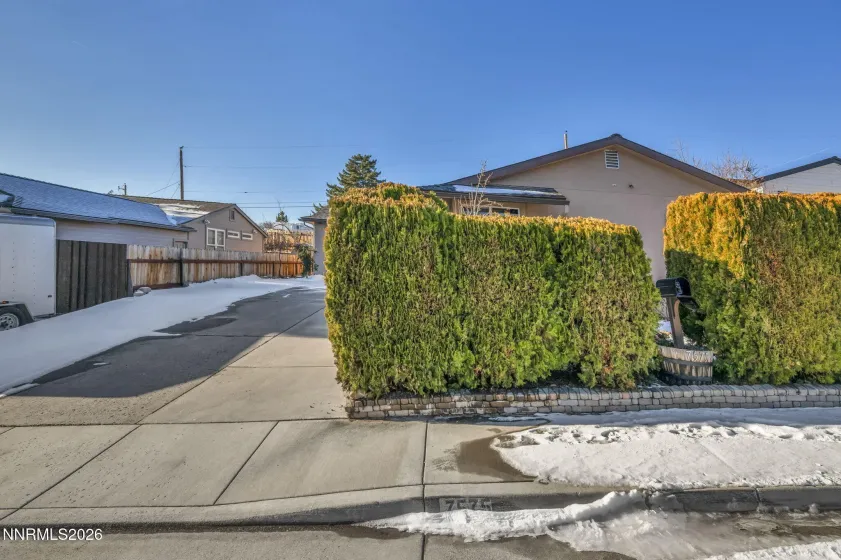 7575 Halifax, Reno, Nevada 89506, 3 Bedrooms Bedrooms, ,2 BathroomsBathrooms,Residential,Residential,Halifax,260000986