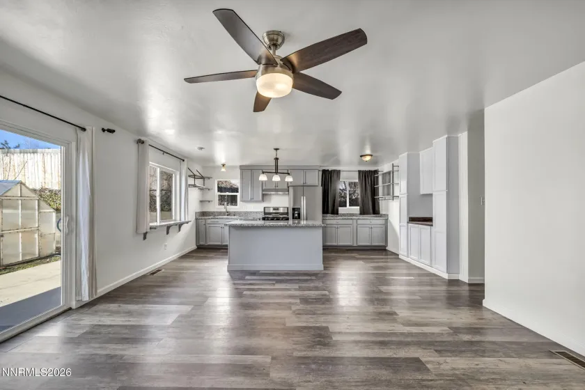 7575 Halifax, Reno, Nevada 89506, 3 Bedrooms Bedrooms, ,2 BathroomsBathrooms,Residential,Residential,Halifax,260000986