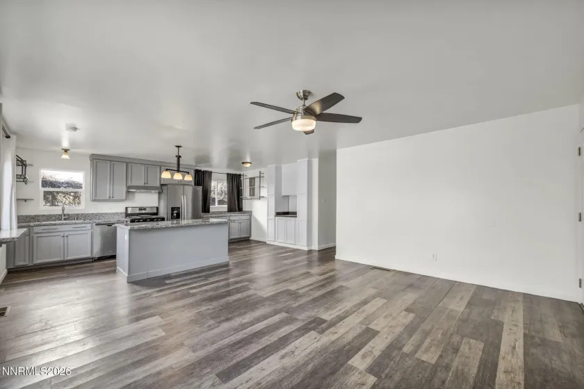 7575 Halifax, Reno, Nevada 89506, 3 Bedrooms Bedrooms, ,2 BathroomsBathrooms,Residential,Residential,Halifax,260000986