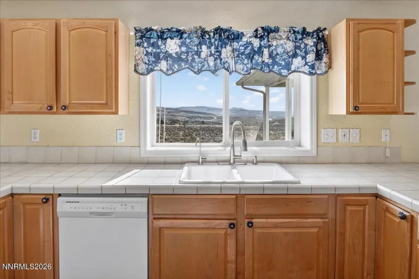 63 Rahonda, Sparks, Nevada 89441, 4 Bedrooms Bedrooms, ,3 BathroomsBathrooms,Residential,Residential,Rahonda,260000990