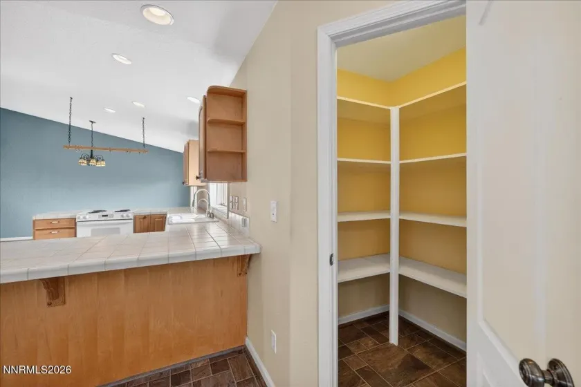 63 Rahonda, Sparks, Nevada 89441, 4 Bedrooms Bedrooms, ,3 BathroomsBathrooms,Residential,Residential,Rahonda,260000990