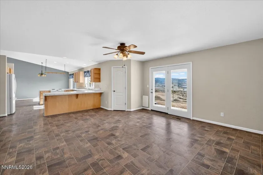 63 Rahonda, Sparks, Nevada 89441, 4 Bedrooms Bedrooms, ,3 BathroomsBathrooms,Residential,Residential,Rahonda,260000990