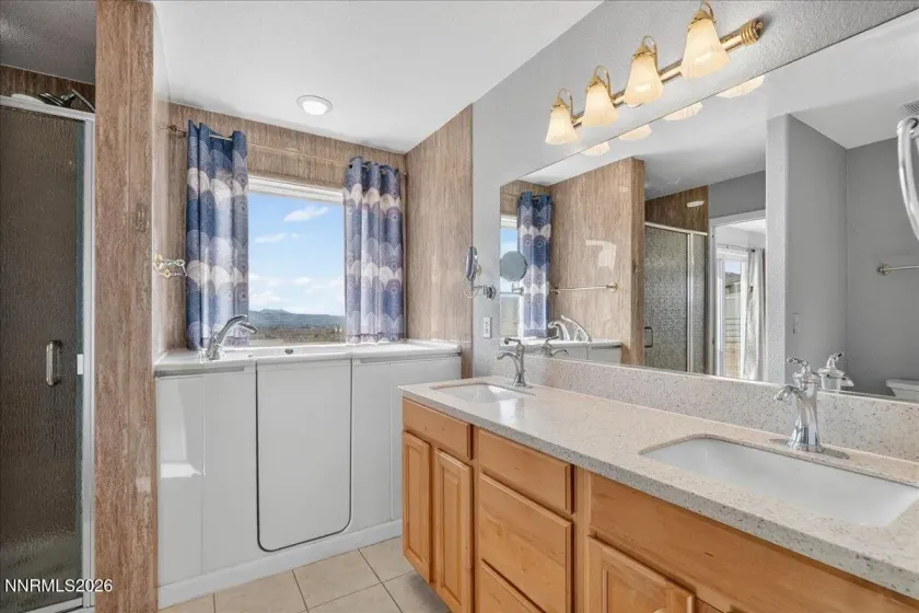 63 Rahonda, Sparks, Nevada 89441, 4 Bedrooms Bedrooms, ,3 BathroomsBathrooms,Residential,Residential,Rahonda,260000990