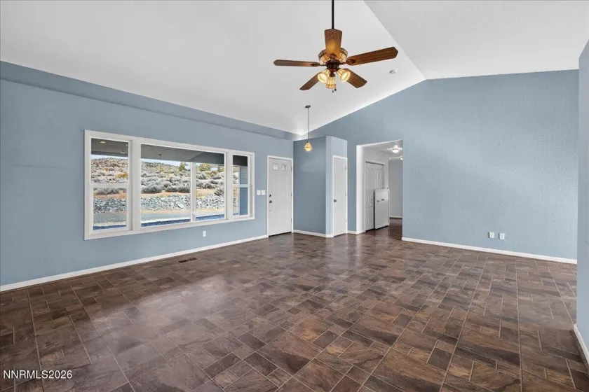 63 Rahonda, Sparks, Nevada 89441, 4 Bedrooms Bedrooms, ,3 BathroomsBathrooms,Residential,Residential,Rahonda,260000990