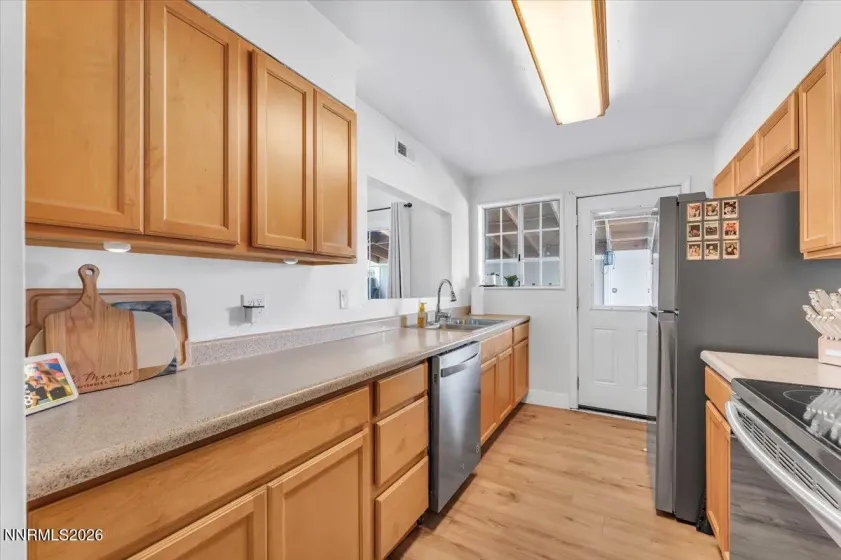 13602 Mount Shasta, Reno, Nevada 89506, 3 Bedrooms Bedrooms, ,1 BathroomBathrooms,Residential,Residential,Mount Shasta,260000998