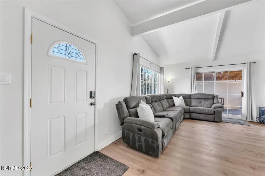 13602 Mount Shasta, Reno, Nevada 89506, 3 Bedrooms Bedrooms, ,1 BathroomBathrooms,Residential,Residential,Mount Shasta,260000998