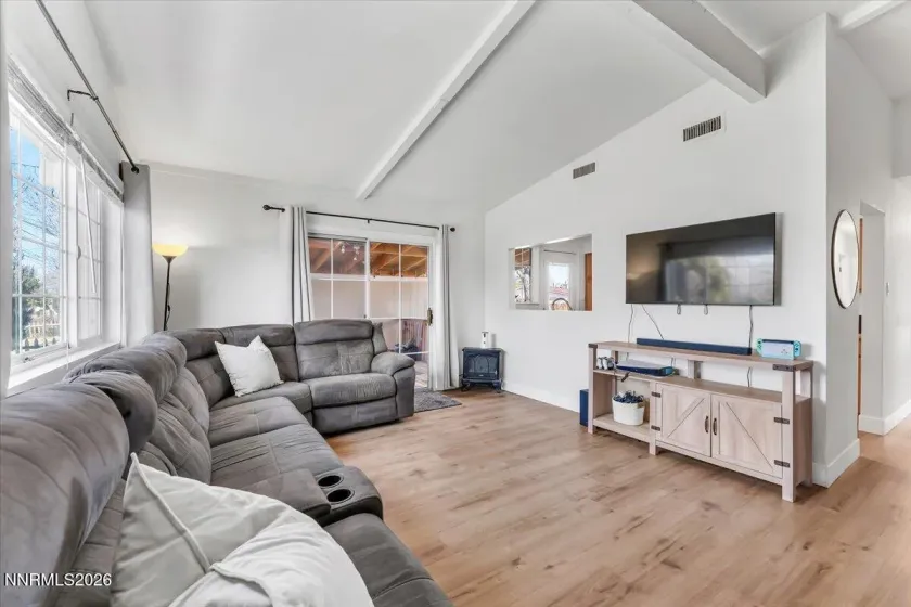 13602 Mount Shasta, Reno, Nevada 89506, 3 Bedrooms Bedrooms, ,1 BathroomBathrooms,Residential,Residential,Mount Shasta,260000998