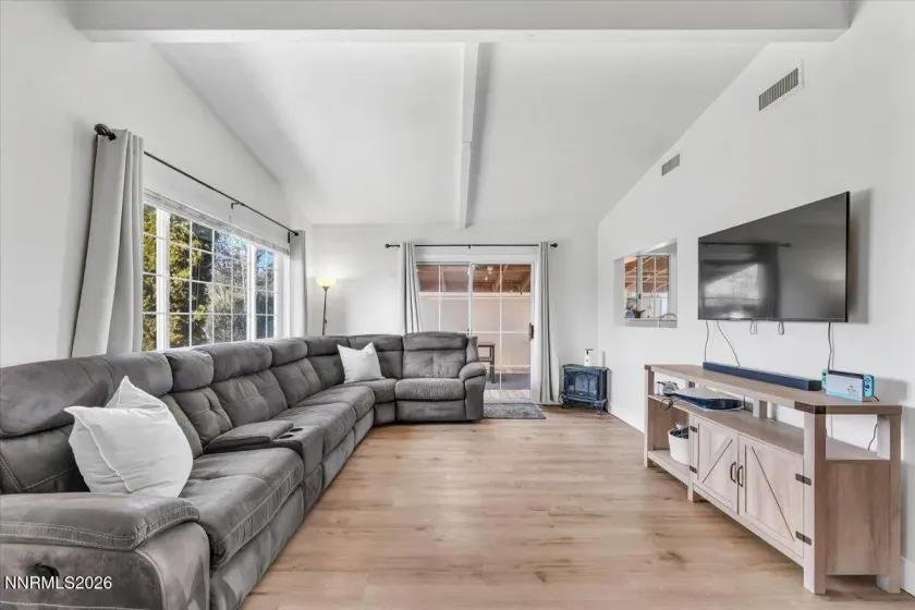 13602 Mount Shasta, Reno, Nevada 89506, 3 Bedrooms Bedrooms, ,1 BathroomBathrooms,Residential,Residential,Mount Shasta,260000998