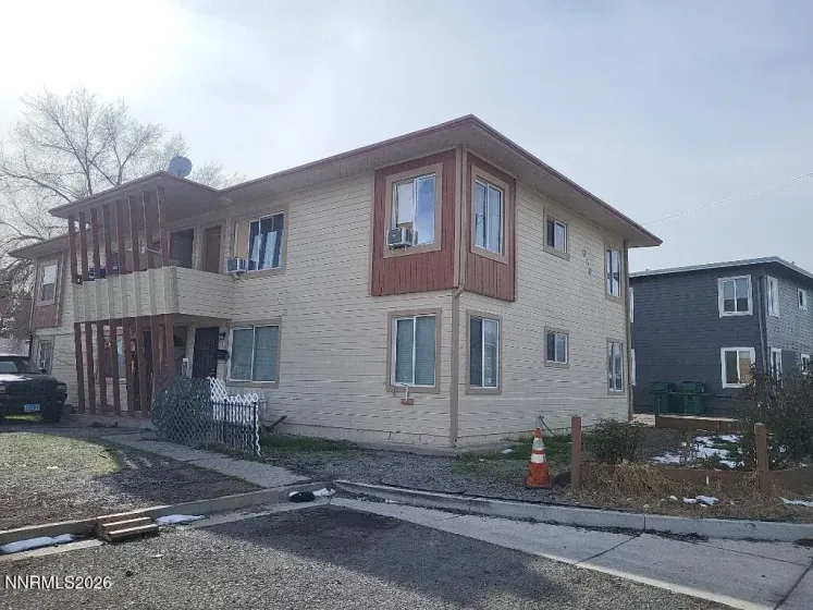 650 Denslowe, Reno, Nevada 89512, ,Residential Income,Residential,Denslowe,260001005