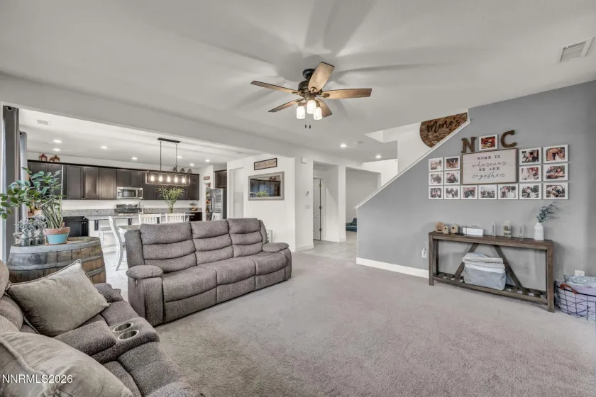 6185 Red Stable, Sparks, Nevada 89436, 4 Bedrooms Bedrooms, ,4 BathroomsBathrooms,Residential,Residential,Red Stable,260001008