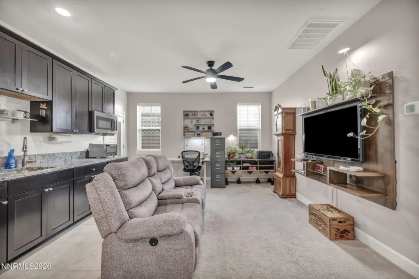 6185 Red Stable, Sparks, Nevada 89436, 4 Bedrooms Bedrooms, ,4 BathroomsBathrooms,Residential,Residential,Red Stable,260001008