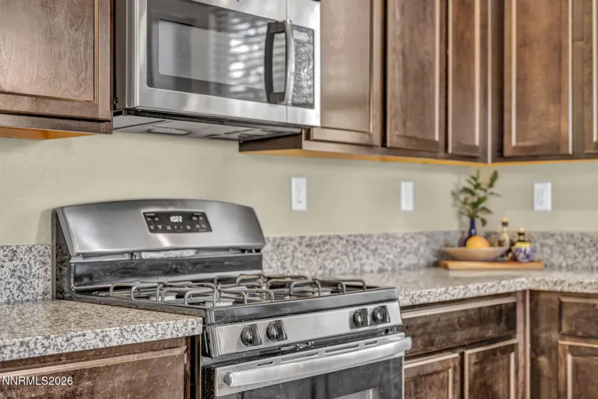 7074 Cinder Village, Sparks, Nevada 89436, 3 Bedrooms Bedrooms, ,3 BathroomsBathrooms,Residential,Residential,Cinder Village,260001011