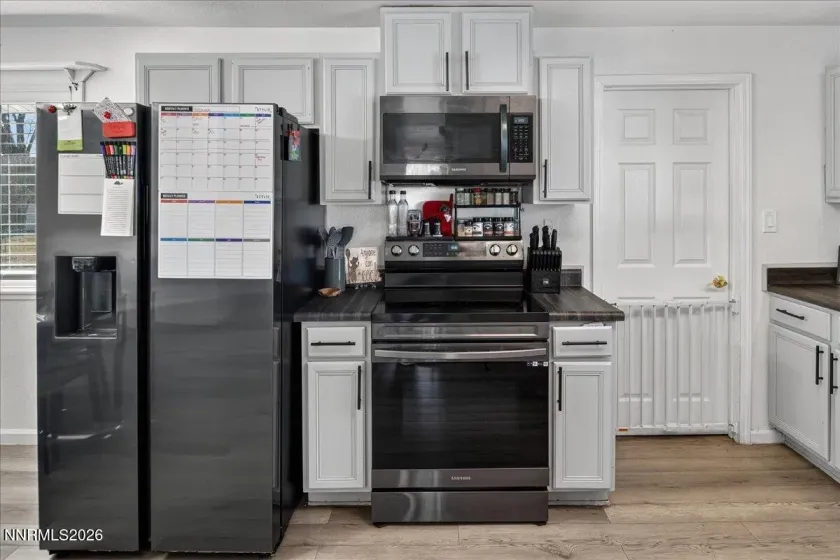 1777 Howard, Sparks, Nevada 89434, 4 Bedrooms Bedrooms, ,2 BathroomsBathrooms,Residential,Residential,Howard,260001025