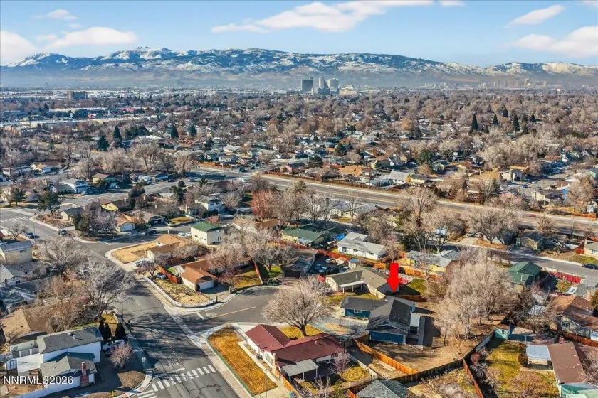 1777 Howard, Sparks, Nevada 89434, 4 Bedrooms Bedrooms, ,2 BathroomsBathrooms,Residential,Residential,Howard,260001025