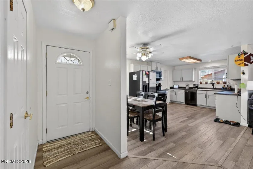 1777 Howard, Sparks, Nevada 89434, 4 Bedrooms Bedrooms, ,2 BathroomsBathrooms,Residential,Residential,Howard,260001025