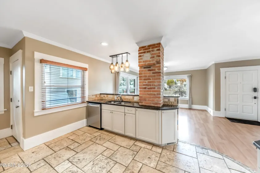 596 California, Reno, Nevada 89509, ,Residential Income,Residential,California,260001026