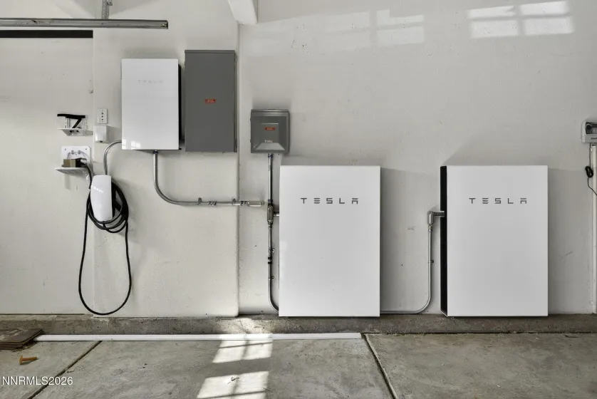 3706 Lepus, Sparks, Nevada 89436, 5 Bedrooms Bedrooms, ,3 BathroomsBathrooms,Residential,Residential,Lepus,260001032