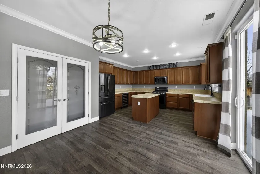 3706 Lepus, Sparks, Nevada 89436, 5 Bedrooms Bedrooms, ,3 BathroomsBathrooms,Residential,Residential,Lepus,260001032