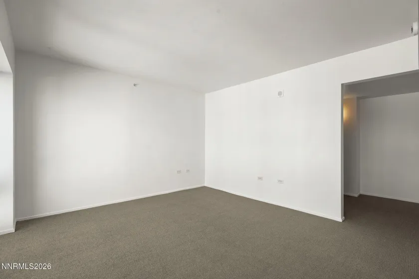 255 Sierra, Reno, Nevada 89501, 1 Bedroom Bedrooms, ,1 BathroomBathrooms,Residential,Residential,Sierra,260001021