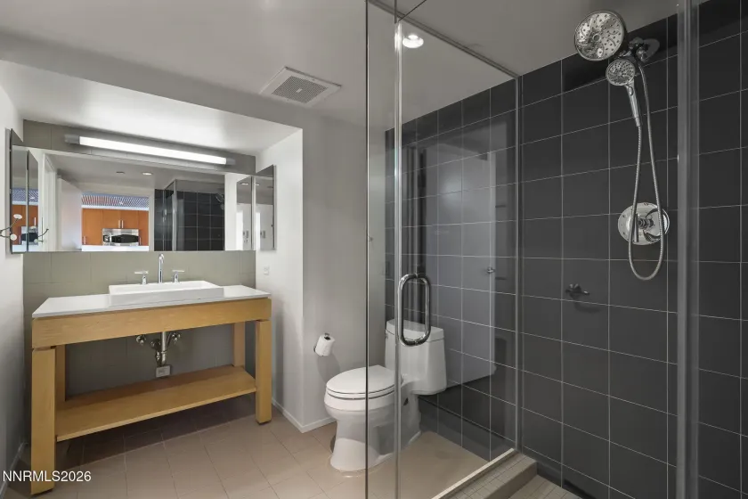 255 Sierra, Reno, Nevada 89501, 1 Bedroom Bedrooms, ,1 BathroomBathrooms,Residential,Residential,Sierra,260001021