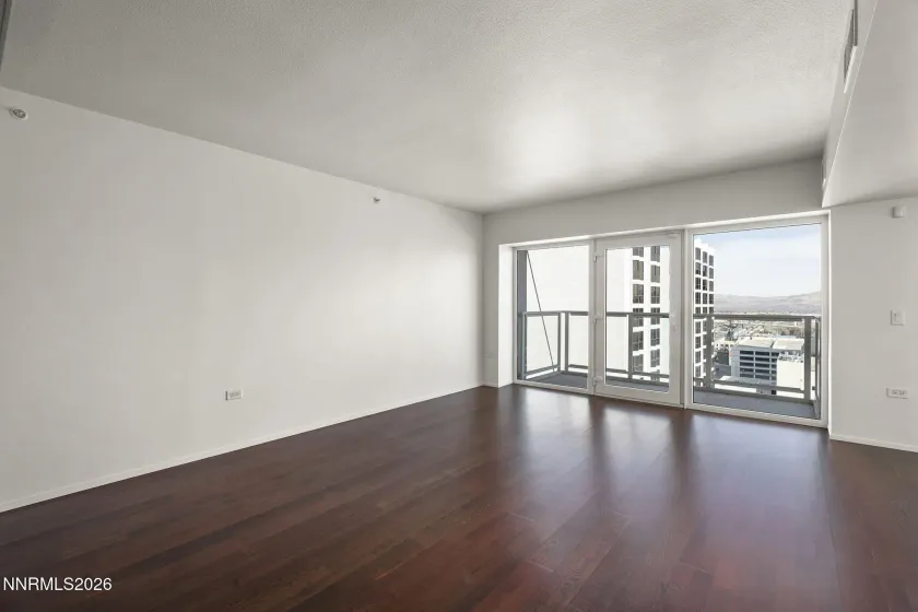 255 Sierra, Reno, Nevada 89501, 1 Bedroom Bedrooms, ,1 BathroomBathrooms,Residential,Residential,Sierra,260001021