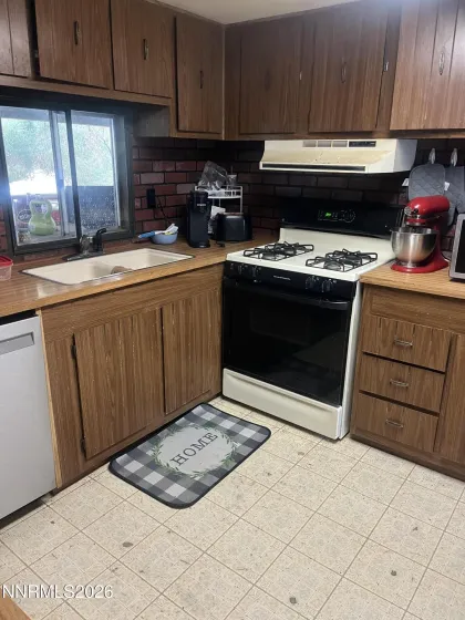 1199 Manley, Round Mountain, Nevada 89045, 3 Bedrooms Bedrooms, ,2 BathroomsBathrooms,Residential,Residential,Manley,260001041