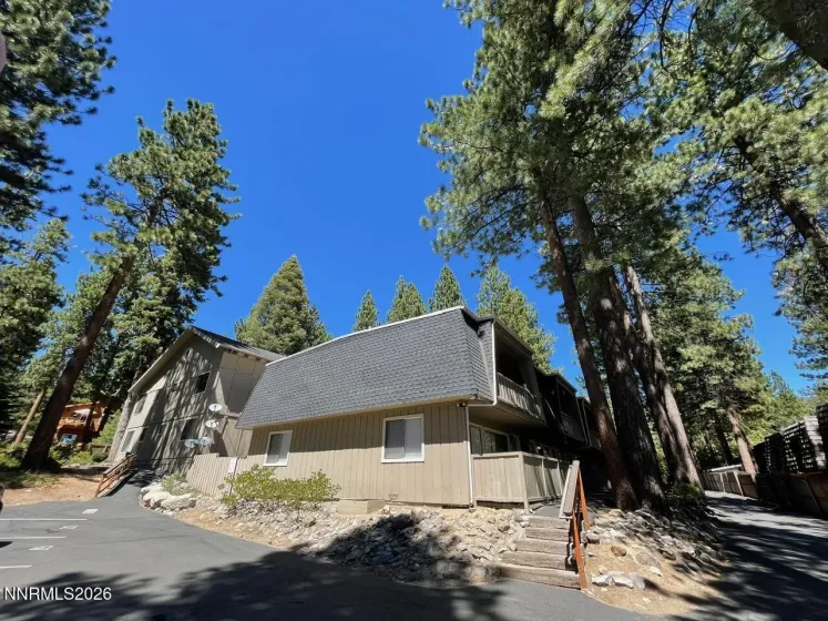 945 Harold, Incline Village, Nevada 89451, 2 Bedrooms Bedrooms, ,1 BathroomBathrooms,Residential,Residential,Harold,260001047