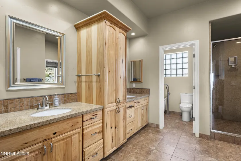 730 Encanto, Sparks, Nevada 89441, 4 Bedrooms Bedrooms, ,4 BathroomsBathrooms,Residential,Residential,Encanto,260001049