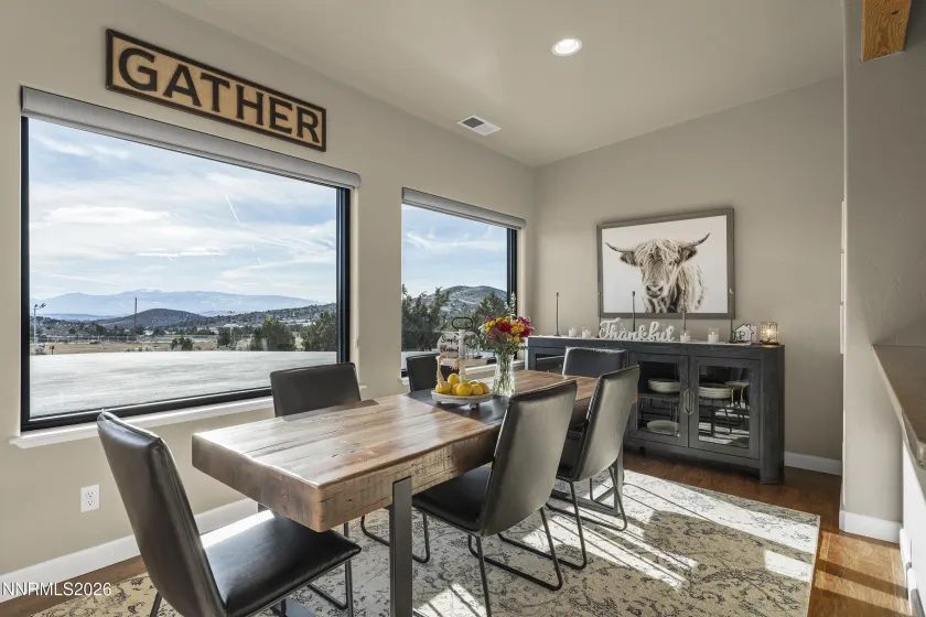 730 Encanto, Sparks, Nevada 89441, 4 Bedrooms Bedrooms, ,4 BathroomsBathrooms,Residential,Residential,Encanto,260001049