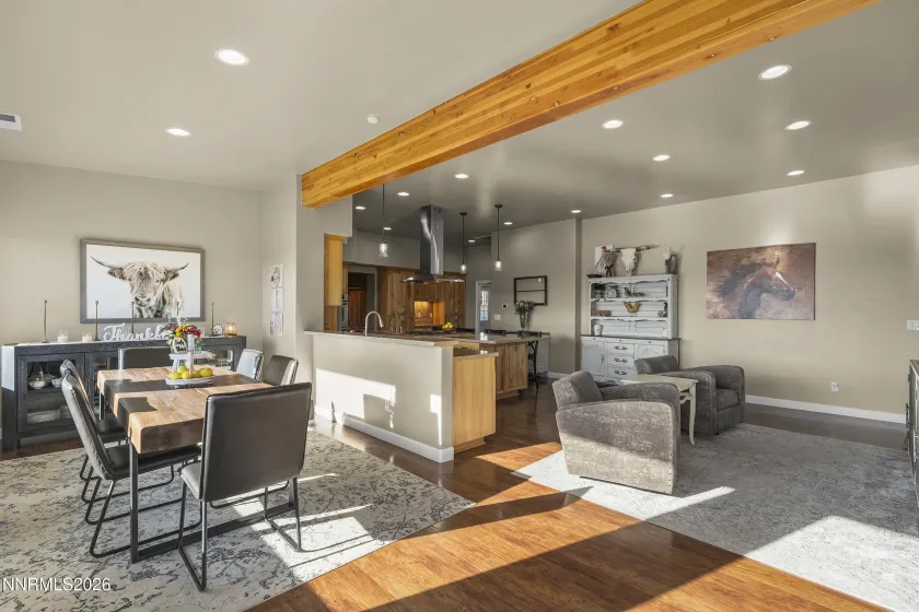 730 Encanto, Sparks, Nevada 89441, 4 Bedrooms Bedrooms, ,4 BathroomsBathrooms,Residential,Residential,Encanto,260001049