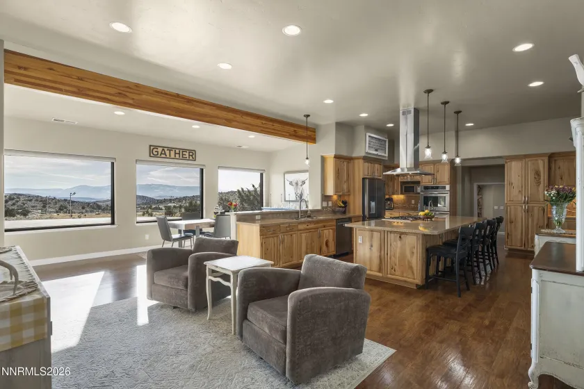730 Encanto, Sparks, Nevada 89441, 4 Bedrooms Bedrooms, ,4 BathroomsBathrooms,Residential,Residential,Encanto,260001049