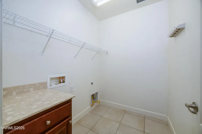 10166 Mesa Cortona, Reno, Nevada 89521, 3 Bedrooms Bedrooms, ,2 BathroomsBathrooms,Residential,Residential,Mesa Cortona,260001052