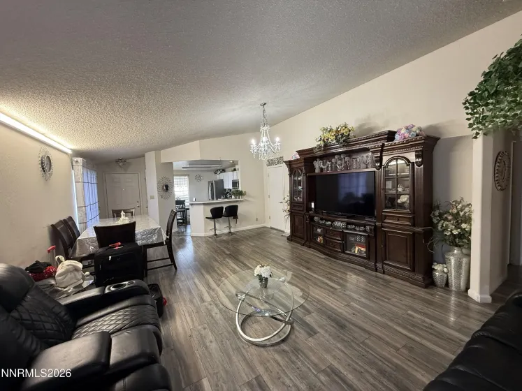 1585 Mescalero, Reno, Nevada 89523, 3 Bedrooms Bedrooms, ,2 BathroomsBathrooms,Residential,Residential,Mescalero,260001054