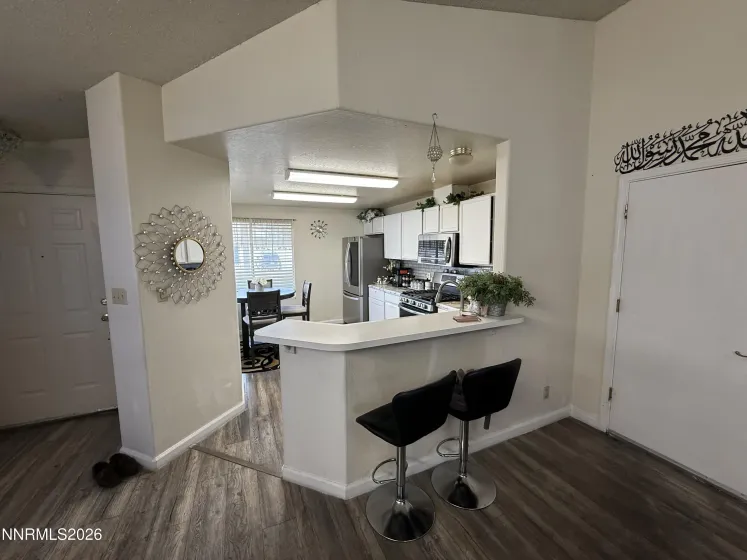 1585 Mescalero, Reno, Nevada 89523, 3 Bedrooms Bedrooms, ,2 BathroomsBathrooms,Residential,Residential,Mescalero,260001054