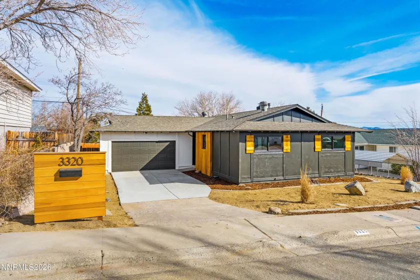 3320 Heights, Reno, Nevada 89503, 3 Bedrooms Bedrooms, ,2 BathroomsBathrooms,Residential,Residential,Heights,260001056