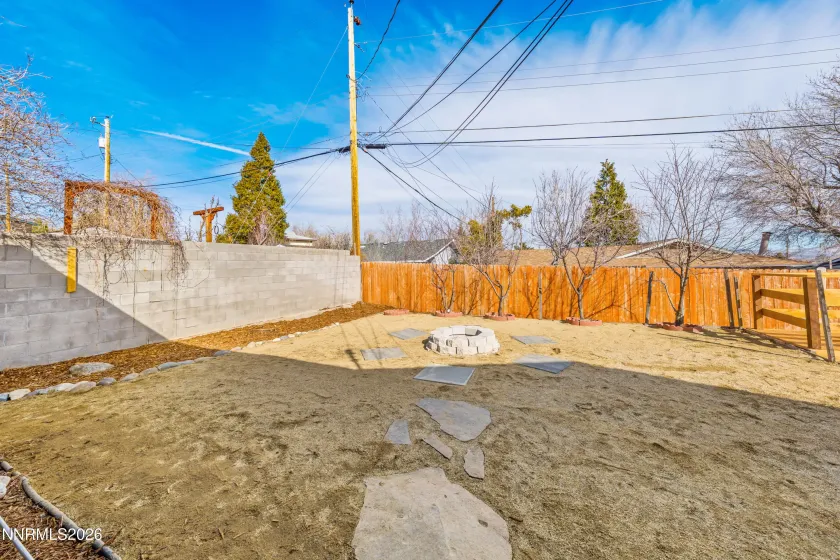 3320 Heights, Reno, Nevada 89503, 3 Bedrooms Bedrooms, ,2 BathroomsBathrooms,Residential,Residential,Heights,260001056