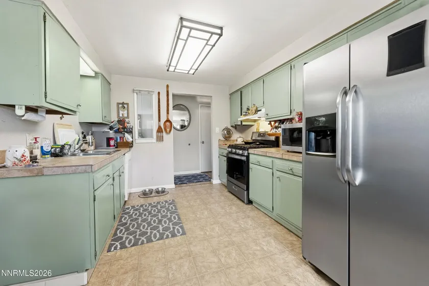 220 Hampton, Carson City, Nevada 89706, 3 Bedrooms Bedrooms, ,2 BathroomsBathrooms,Residential,Residential,Hampton,260001058