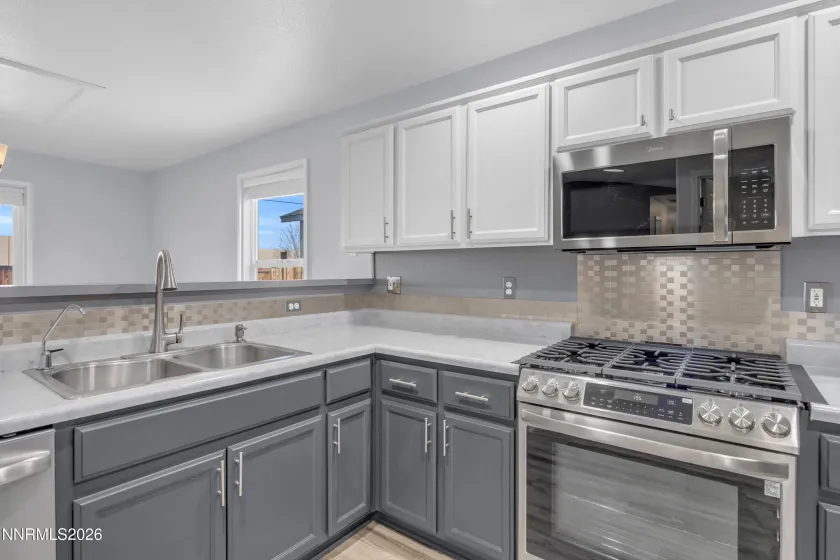 391 Bens, Fernley, Nevada 89408, 3 Bedrooms Bedrooms, ,2 BathroomsBathrooms,Residential,Residential,Bens,260001060