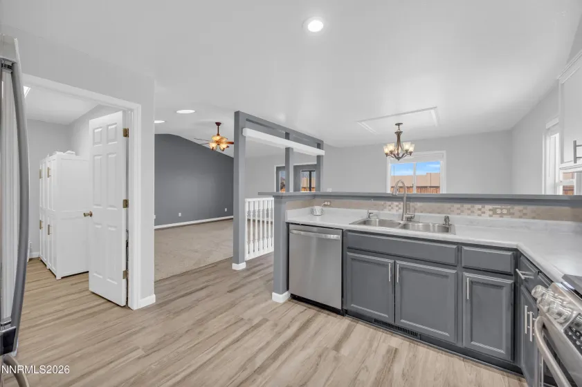 391 Bens, Fernley, Nevada 89408, 3 Bedrooms Bedrooms, ,2 BathroomsBathrooms,Residential,Residential,Bens,260001060