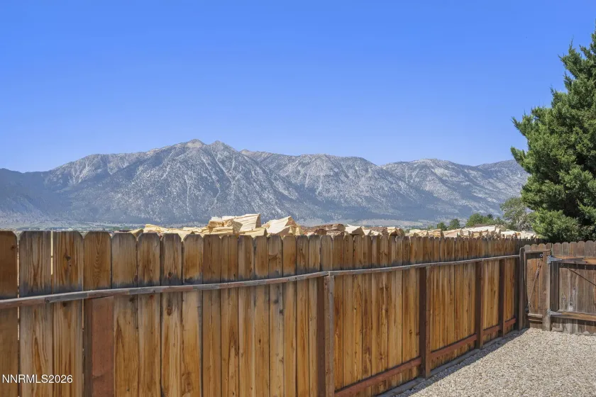 1304 Yellowjacket, Gardnerville, Nevada 89460, 3 Bedrooms Bedrooms, ,2 BathroomsBathrooms,Residential,Residential,Yellowjacket,260001062